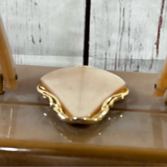 Retro Vintage Taupe Acrylic Box Bag with Gold Filigree - Picture 3 of 13